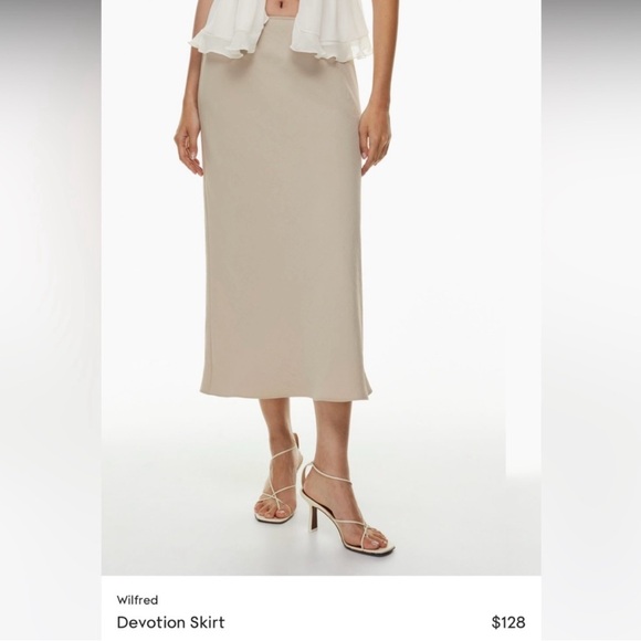 New aritzia Devotion Skirt - Picture 4 of 6